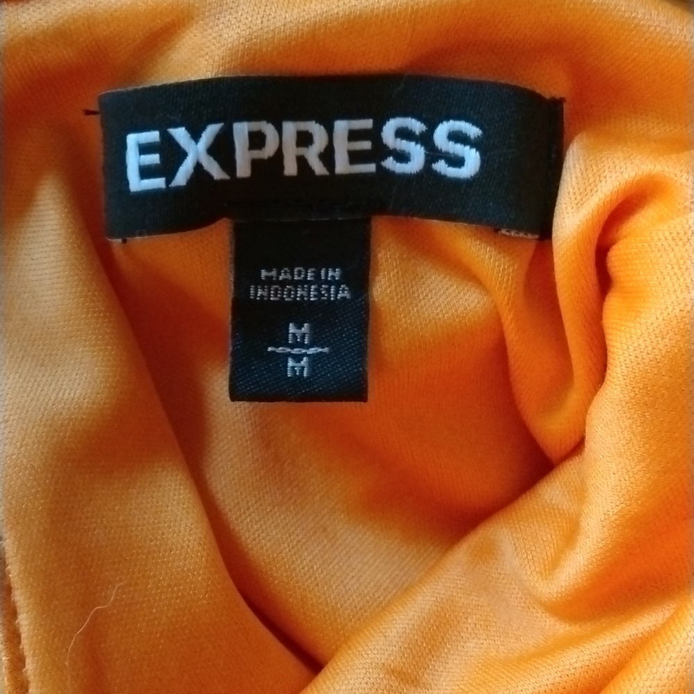 Express golden yellow maxi dress. Size medium. Beautiful color for Summer. - Picture 9 of 11